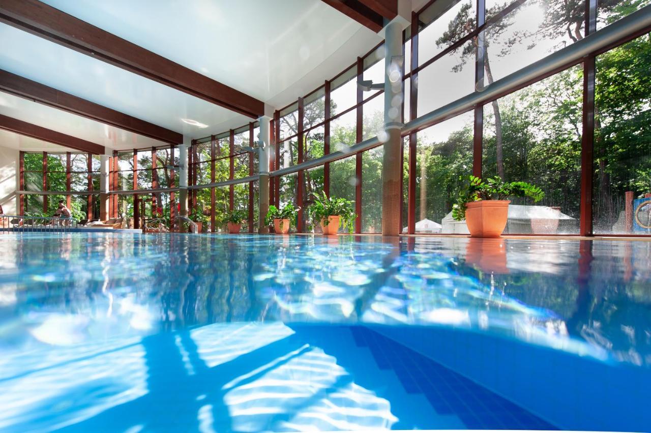 Hotel Dom Zdrojowy Resort & Spa - Destigo Hotels 야스타르니아 외부 사진
