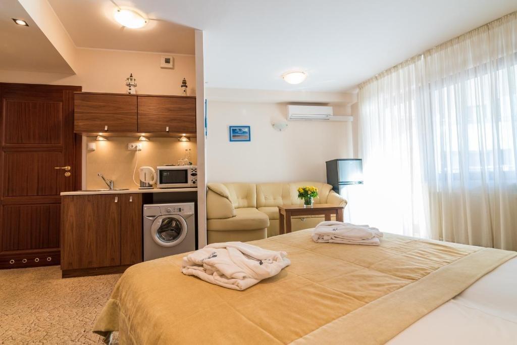 Hotel Dom Zdrojowy Resort & Spa - Destigo Hotels 야스타르니아 외부 사진