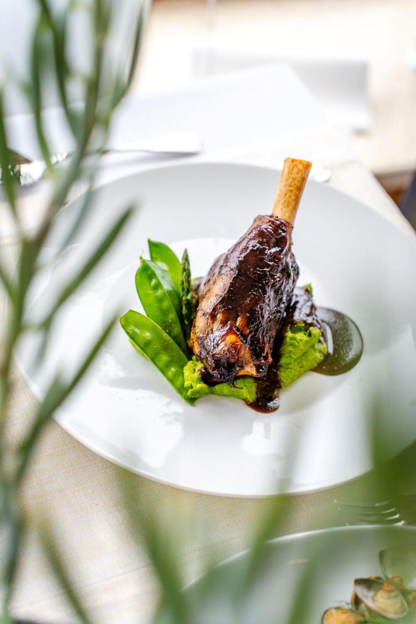 Hotel Dom Zdrojowy Resort & Spa - Destigo Hotels 야스타르니아 외부 사진