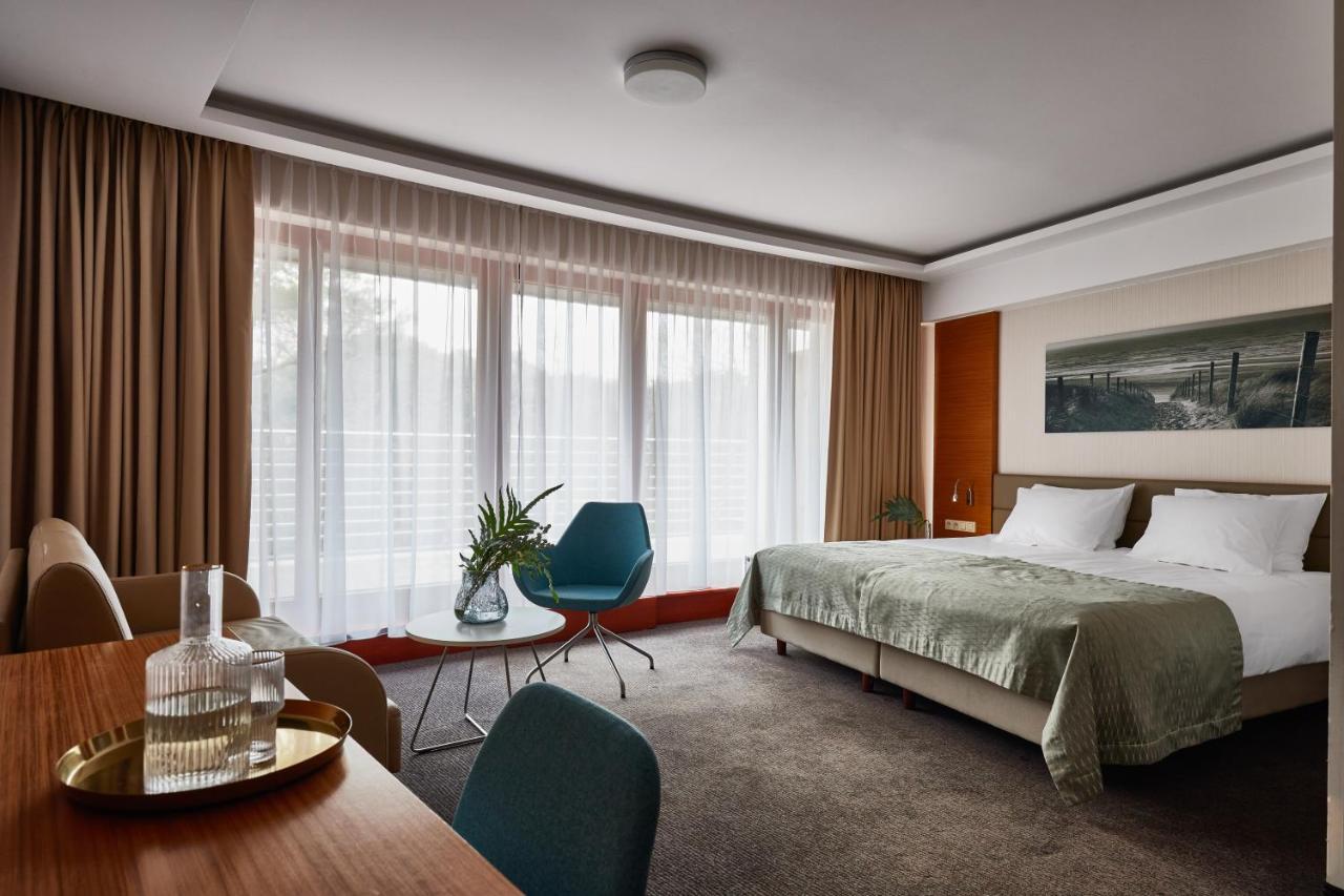 Hotel Dom Zdrojowy Resort & Spa - Destigo Hotels 야스타르니아 외부 사진